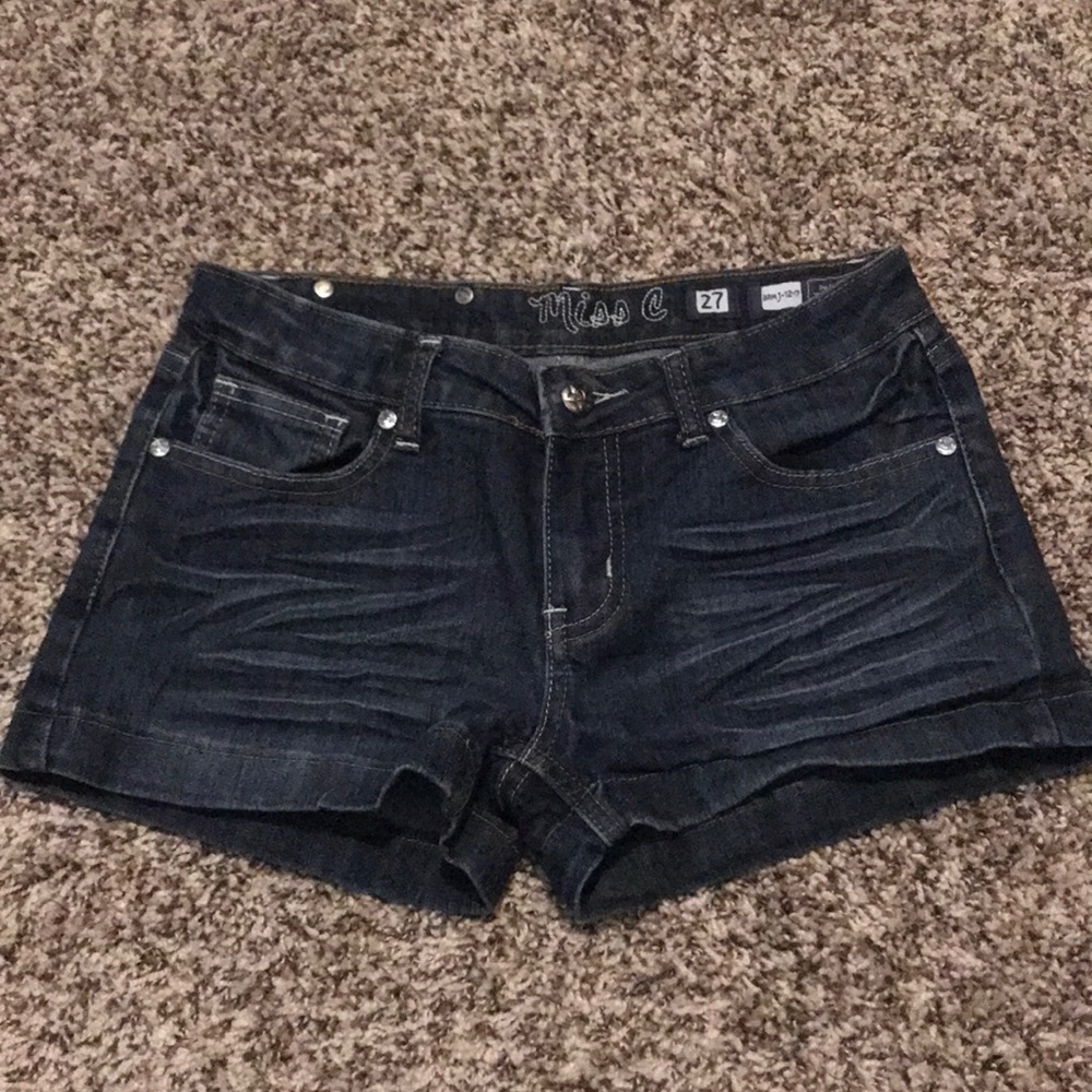 Blue jean shorts. Fits like 2-4